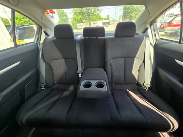 2013 Subaru Legacy 2.5i - Photo 13