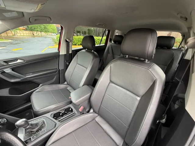 2018 Volkswagen Tiguan SE - Photo 32