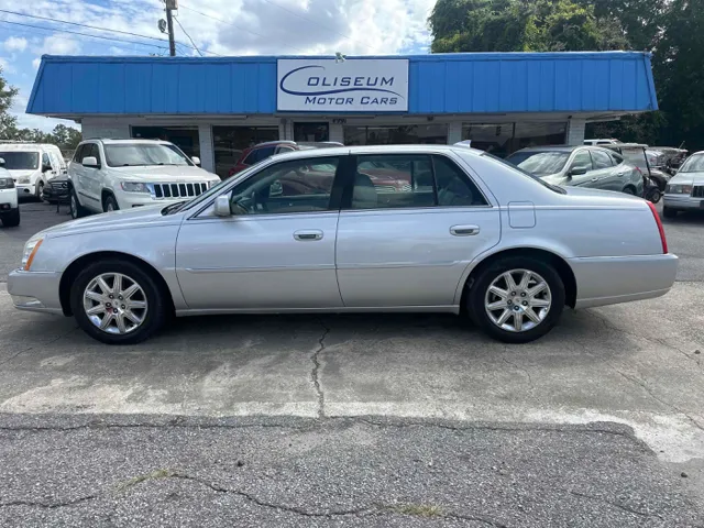 2010 Cadillac DTS