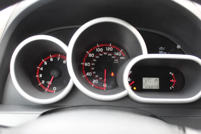 2010 Toyota Corolla Matrix L 4WD photo 12