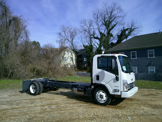 2023 Chevrolet Low Cab Forward Base