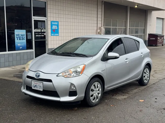 2012 Toyota Prius c's photo