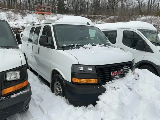2018 GMC Savana 2500's photo