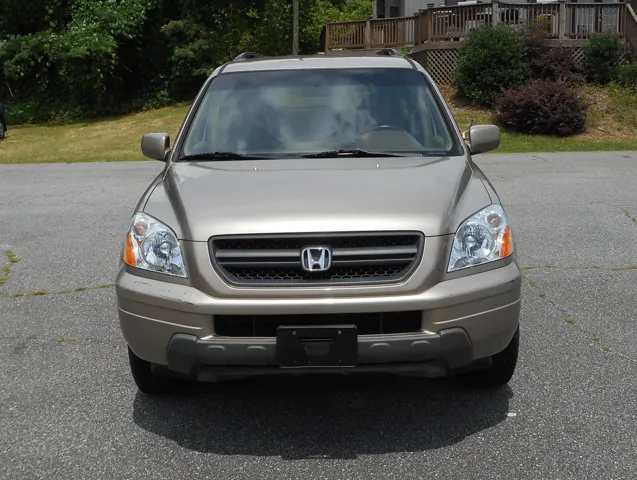2004 Honda Pilot EX-L photo 2