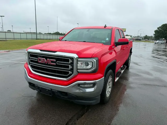 2017 GMC Sierra 4WD Double Cab Standard Box SLE's photo