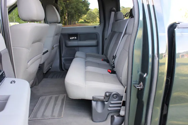 2004 Ford F-150 XLT - Photo 12