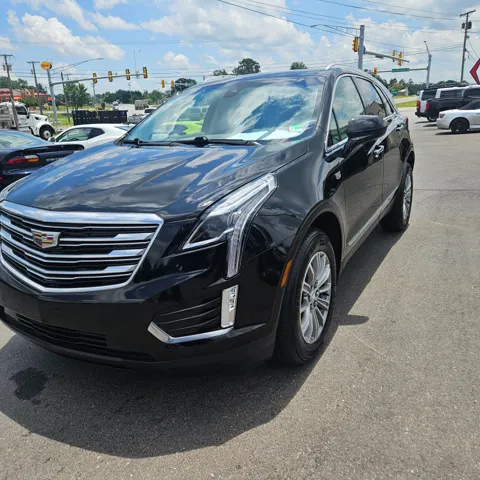 2017 Cadillac XT5 Luxury photo 3