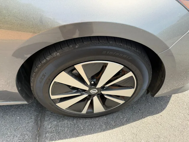 2019 Nissan Altima SV - Photo 8