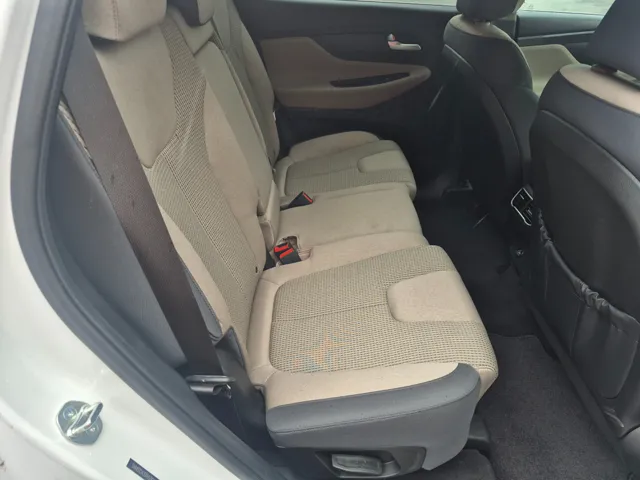 2023 Hyundai Santa Fe SE - Photo 17