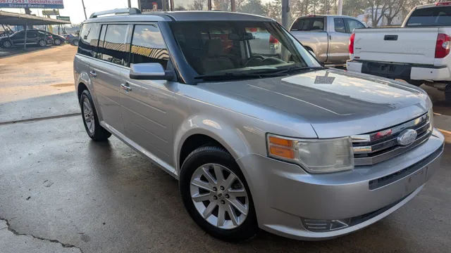2011 Ford Flex SEL's photo