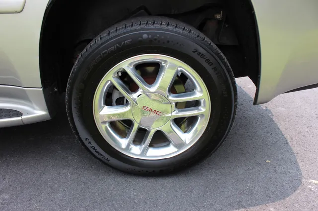 2008 GMC Envoy Denali - Photo 44