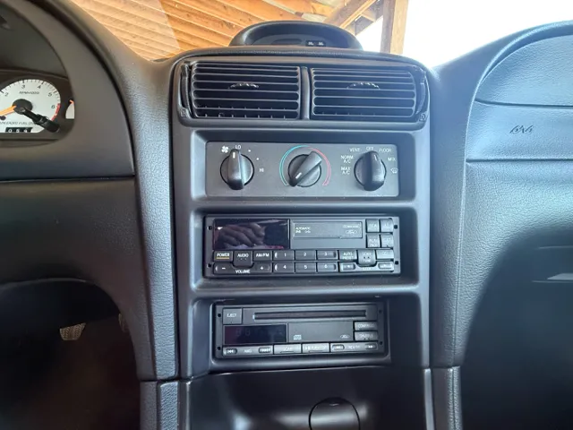 1995 Ford Mustang - Photo 16