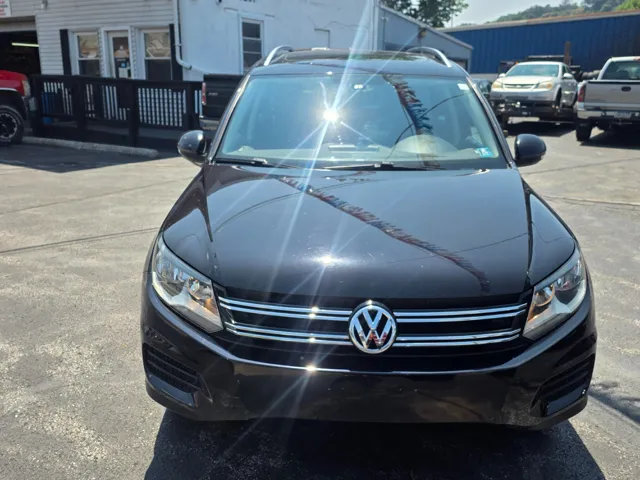 2017 Volkswagen Tiguan Wolfsburg Edition - Photo 2