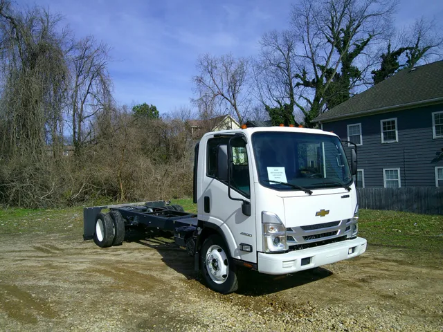 2023 Chevrolet Low Cab Forward Base
