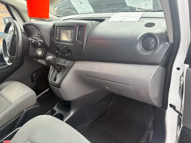 2018 Nissan NV200 SV - Photo 13