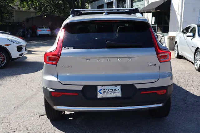 2023 Volvo XC40 Ultimate photo 3