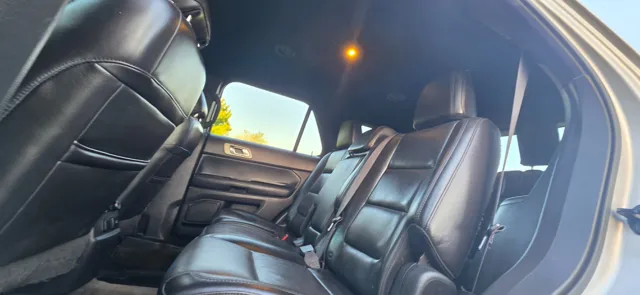 2015 Ford Explorer Limited - Photo 10
